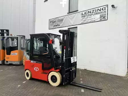 Elektromos 4 kerekű 2024  EP Equipment EFL201 (2)