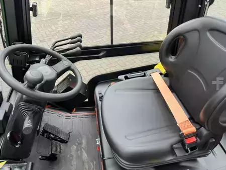 Elektromos 4 kerekű 2024  EP Equipment EFL201 (9)