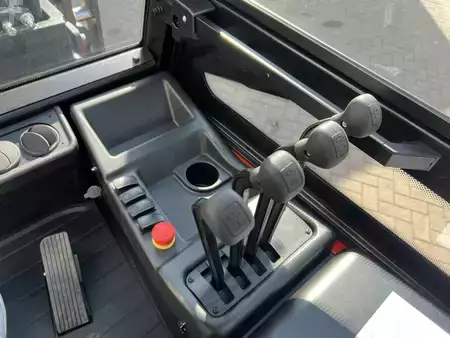 Elektromos 4 kerekű 2025  EP Equipment CPD50LI (10)