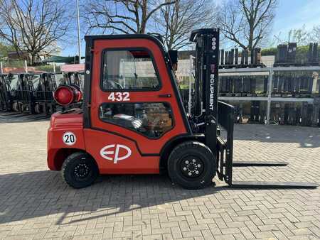 LPG heftrucks 2022  EP Equipment CPQD30T8 (6)