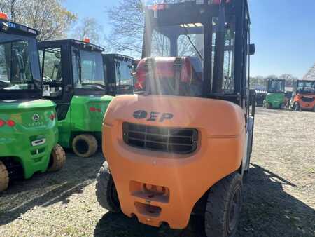 Gázüzemű targoncák 2010  EP Equipment CPYD40-RW17 (4)