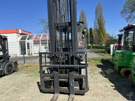 Gázüzemű targoncák 2010  EP Equipment CPYD40-RW17 (7)