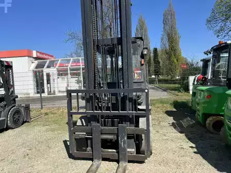 Carrelli elevatori GPL 2010  EP Equipment CPYD40-RW17 (7)