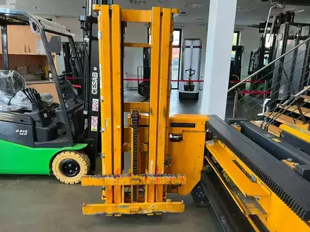 Vertikální vychystávací vozík 1999  Jungheinrich ETX 125 SX 120/436 DZ (2)