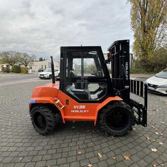 Dieselstapler 2025  Noblelift FD4RT35 (5)
