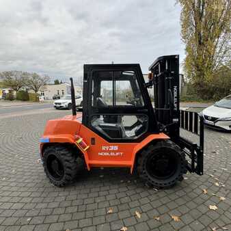 Dieseltrukki 2025  Noblelift FD4RT35 (5)