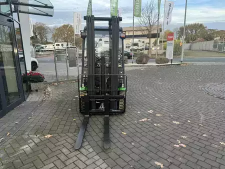 Chariots électriques à 4 roues 2025  Noblelift FE4P20Q (3)