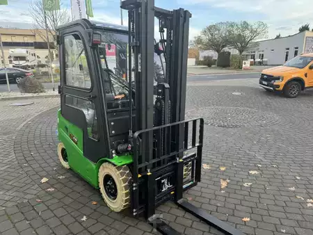 Chariots électriques à 4 roues 2025  Noblelift FE4P20Q (4)