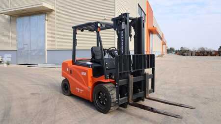 Elektro 4 Rad 2025  Noblelift FE4P50Q (1)