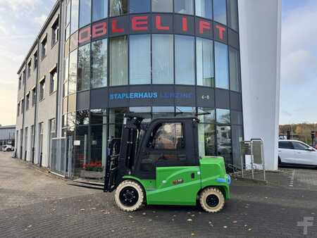 Elektro 4 Rad 2025  Noblelift FE4P50Q (1)