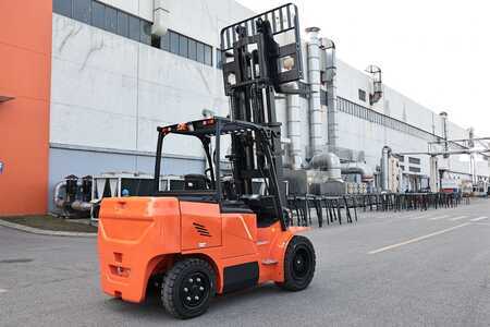 Elektro čtyřkolový VZV 2025  Noblelift FE4P80N (1)