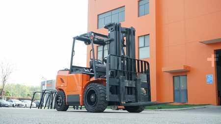 Elektro čtyřkolový VZV 2025  Noblelift FE4P80N (3)