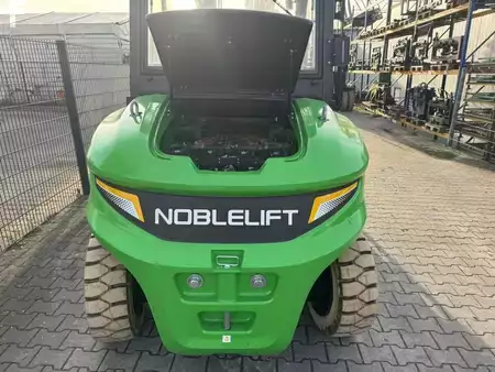 Electric - 4 wheels 2025  Noblelift FEP100N2Y (3)