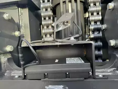 Electric - 4 wheels 2025  Noblelift FEP100N2Y (5)