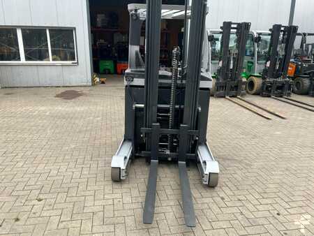 Retráctil 2016  Still FM-X 12 (4)