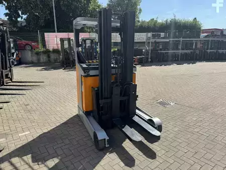Reach Truck 2018  Still FM-X 14 (5)