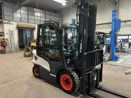 Empilhador a gás 2025  Bobcat G30 NXP (3)