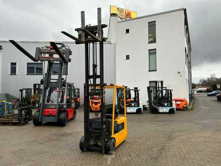 Eléctrica de 3 ruedas 2000  Hyster J1.80XMT (6)