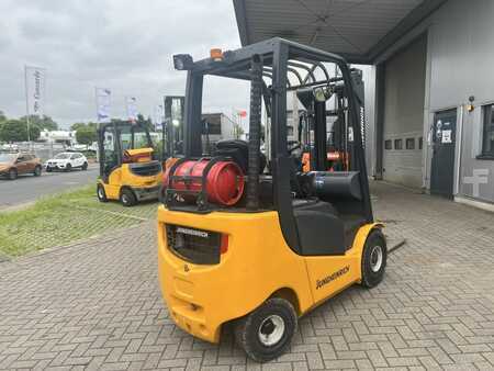 Wózki gazowe 2010  Jungheinrich TFG 320 (4)