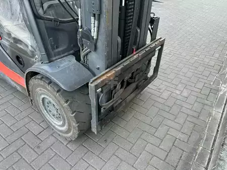 Diesel heftrucks 2021  Linde H30D (8)