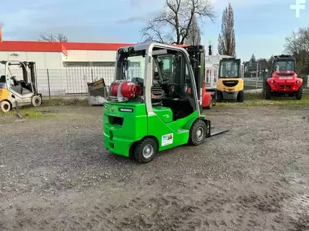 Gázüzemű targoncák 2024  Cesab M318GV (7)