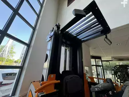 Függőleges komissiózó 2005  Still MX-X TE (4)