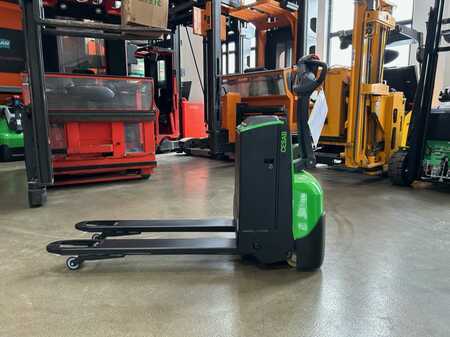 Transpalettes éléctriques 2025  Cesab P216 (6)