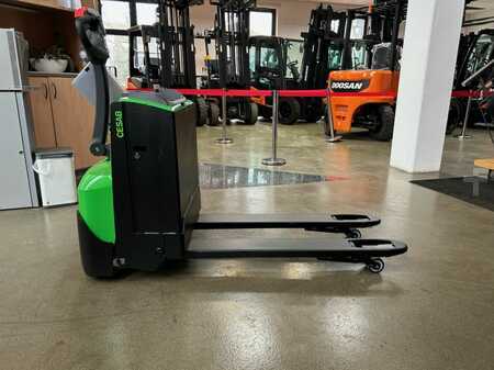 Niederhubwagen 2025  Cesab P216 (3)