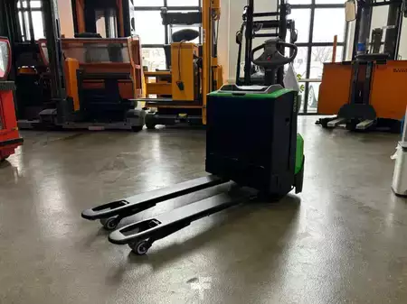 Nízkozdvižný vozík 2025  Cesab P216 (5)