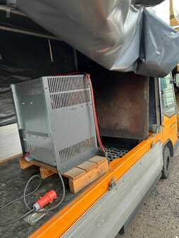 Traktor  Still R07-25 (2)