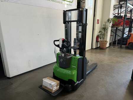 Wózek wysokiego podnoszenia 2025  Cesab S214L (2)