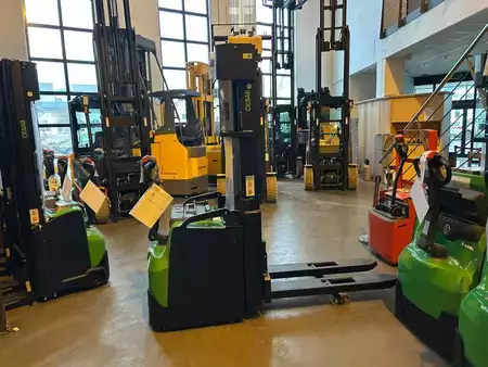 Stoccatori 2025  Cesab S220L (3)