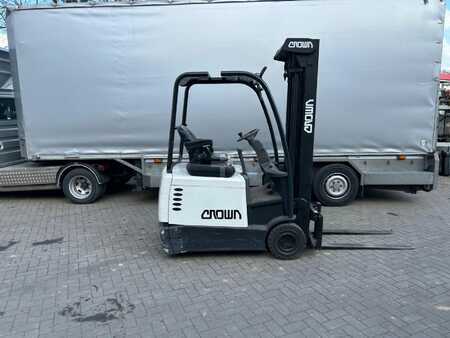 Eléctrico - 3 rodas 2011  Crown SC4220-1.3H (3)