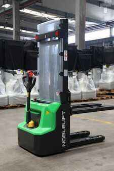Pallet Stackers 2025  Noblelift SWB130D (2)