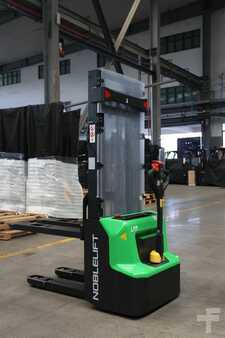 Pallet Stackers 2025  Noblelift SWB130D (3)