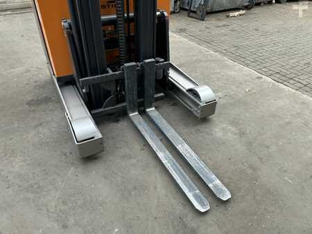 Schubmaststapler 2022  Still FM-X 14 (5)