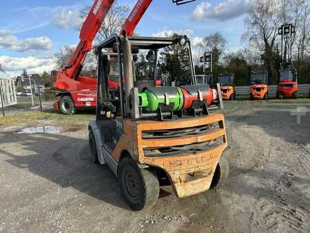 LPG heftrucks 2008  Still R 70-45T (8)
