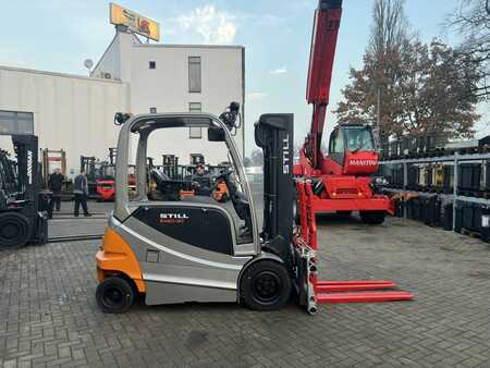 Carrelli elettrici 4 ruote 2018  Still RX60-30 (5)