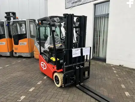 Elektryczne 4-kołowe 2025  EP Equipment TCL101 (1)