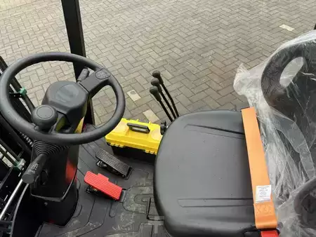 Elektromos 4 kerekű 2025  EP Equipment TCL101 (6)