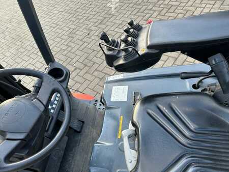 3-wiel elektrische heftrucks 2016  Toyota 8FBE20T (7)