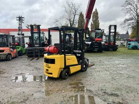 Carretilla elevadora GLP 2005  Yale GDP20AF (4)