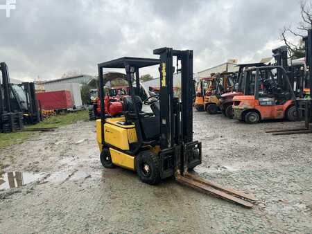 Carretilla elevadora GLP 2005  Yale GDP20AF (6)