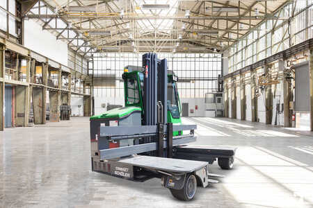 Elevatore 4 vie 2022  Combilift C3000E (2)