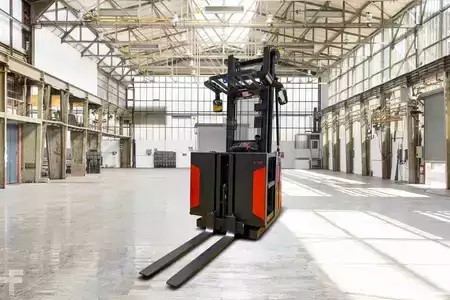 Plocktruckar vertikal 2023  Linde V10 (2)