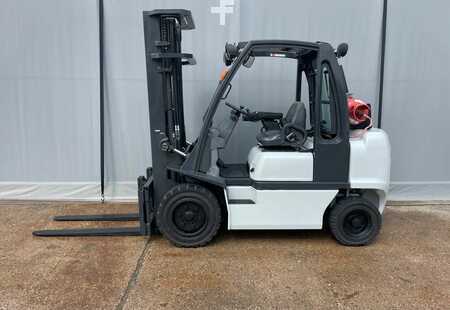 Carrelli elevatori GPL 2008  Nissan 3,2  t Gas (2)