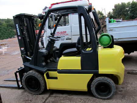 Treibgasstapler 2009 Nissan FG 30 (2)