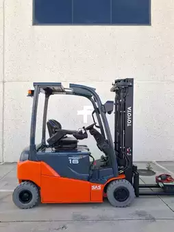 El truck - 4 hjulet 2019  Toyota 8FBM16T (3)