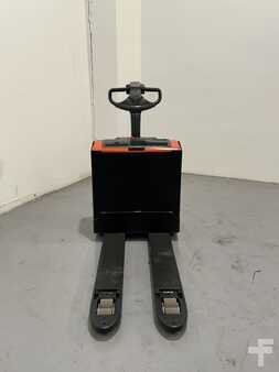 Electric Pallet Trucks 2019  Toyota LWE180 LITHIUM (2)