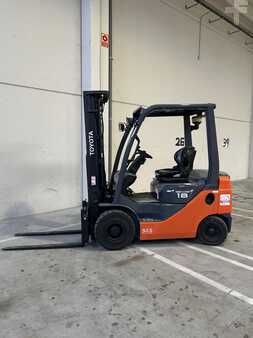 Carretilla elevadora diésel 2015  Toyota 8FDF18 (2)